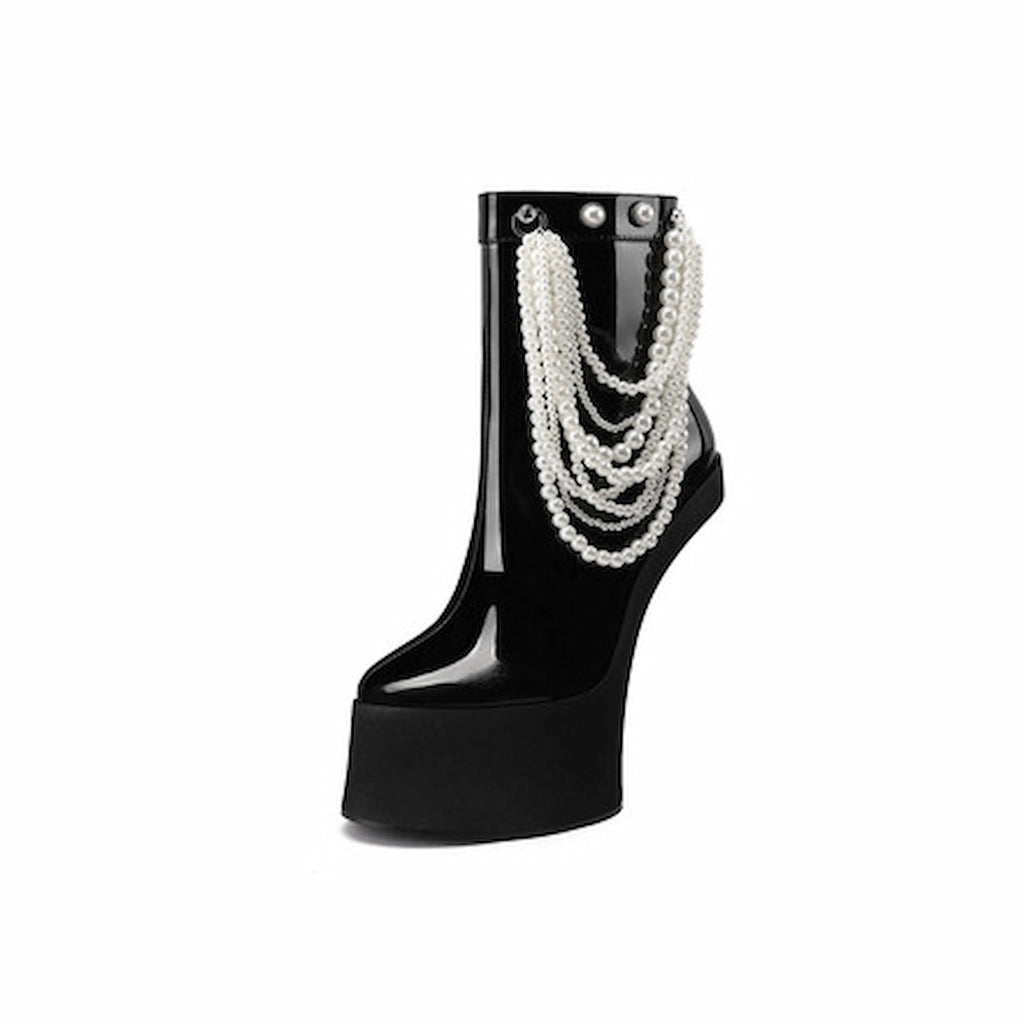 Edgy Black Platform Ankle Boots with Layered Chain Embellishments